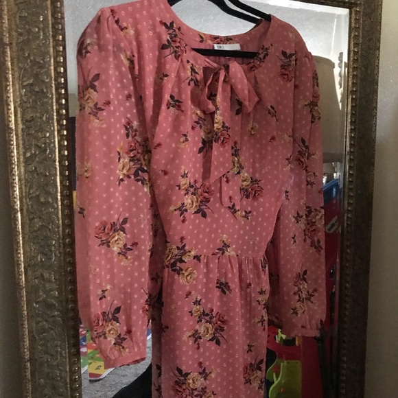Polka dot Babydoll Blouse - Picture 3 of 6